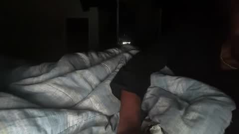 Snapshot of theeshooterr chatting on October 21, 8:50 am theeshooterr online show from October 21, 8:50 am