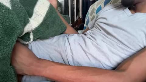 Snapshot of theeshooterr chatting on March 11, 6:52 pm theeshooterr online show from March 11, 6:52 pm