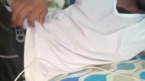 Snapshot of theeshooterr chatting on March 10, 1:10 pm theeshooterr online show from March 10, 1:10 pm