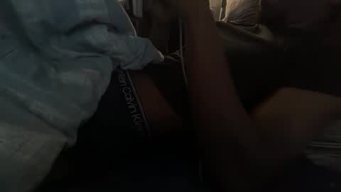 Snapshot of theeshooterr chatting on September 20, 5:57 pm theeshooterr online show from September 20, 5:57 pm