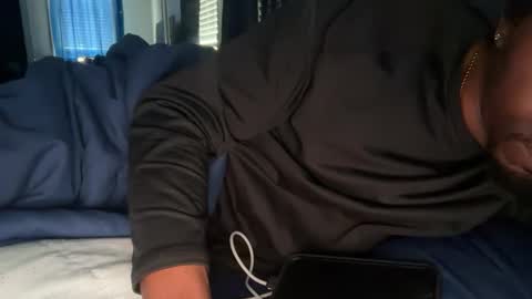 Snapshot of theeshooterr chatting on January 19, 3:10 pm theeshooterr online show from January 19, 3:10 pm