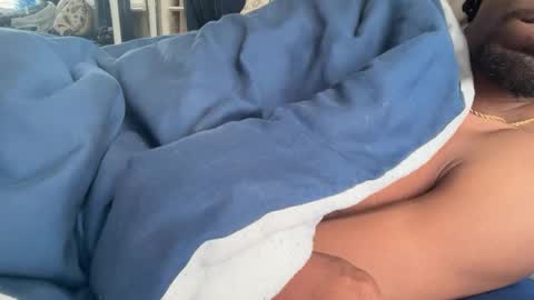 Snapshot of theeshooterr chatting on January 12, 2:09 pm theeshooterr online show from January 12, 2:09 pm