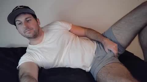 Theetwohander online show from February 20, 3:14 am