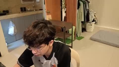 Green online show from December 23, 1:36 am