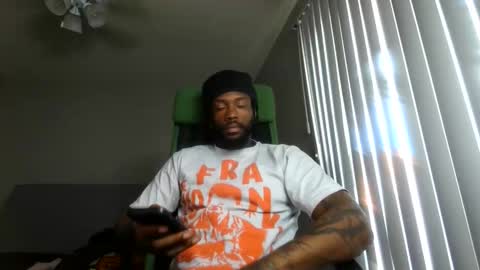 IXMCOUPLE444 online show from April 5, 12:52 am