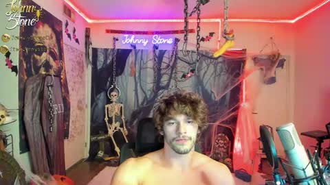 Snapshot of thejohnnystone chatting on October 22, 1:09 am Johnny Stone online show from October 22, 1:09 am
