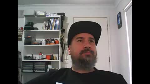 aussiebeard online show from November 24, 1:17 am