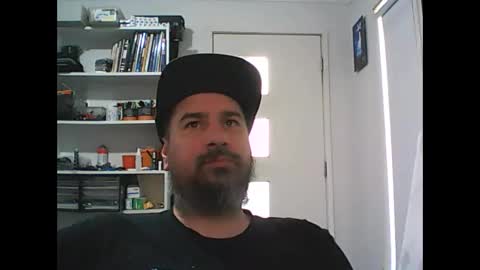 Snapshot of theozbeardguy chatting on October 21, 3:31 am aussiebeard online show from October 21, 3:31 am