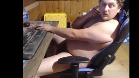 Snapshot of therealbigcheese0695 chatting on October 4, 10:25 pm therealbigcheese0695 online show from October 4, 10:25 pm