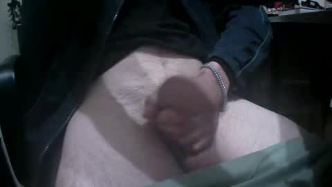 thesixpack_ online show from April 22, 7:18 pm