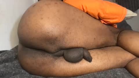 thetightestass14 online show from December 16, 11:50 am