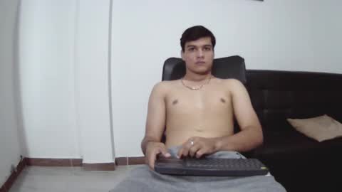 Thiago Diaz online show from February 9, 8:45 pm