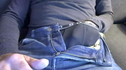 Snapshot of thickrum chatting on December 30, 1:36 pm Thickru online show from December 30, 1:36 pm