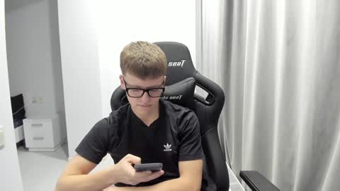 Tomas online show from January 29, 10:32 pm