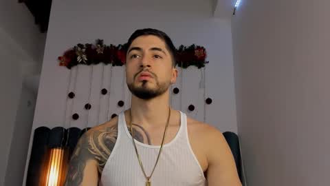 sweetfit boy online show from December 22, 6:38 pm