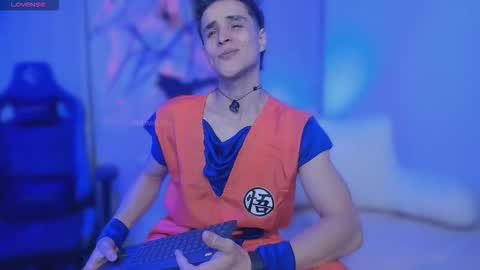 Thom Klein online show from October 28, 7:49 pm