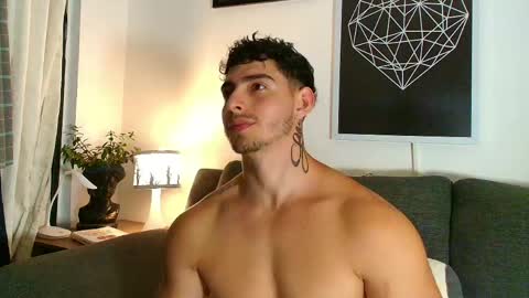 thomylov online show from March 27, 5:55 am