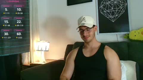 thomylov online show from February 6, 4:31 am