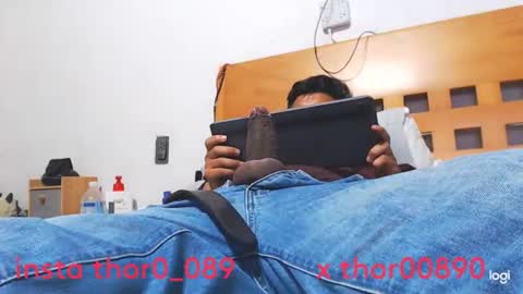 thor0200 online show from February 13, 5:02 am