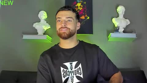 evans online show from December 5, 12:40 am