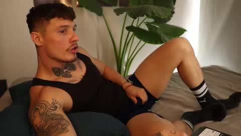 Sebastian online show from September 24, 3:43 pm