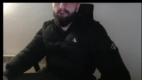 HugeJuicy online show from December 8, 5:50 am