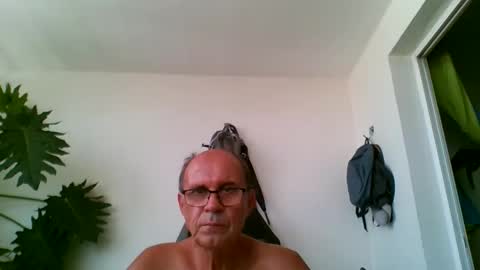 tiaretiareopui online show from January 9, 8:52 am