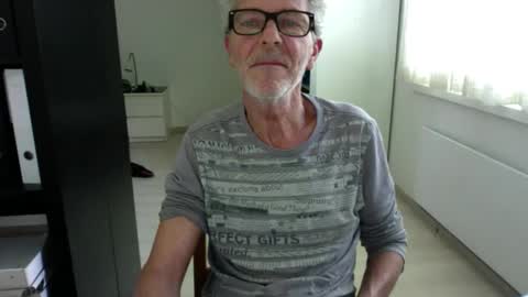 tiburzio online show from September 10, 12:15 pm