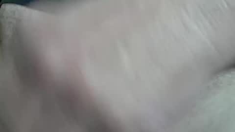 tigardmalelooking online show from December 3, 8:04 pm