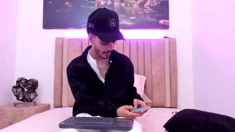 Evans  online show from January 8, 4:07 am