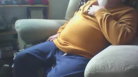 Snapshot of tittyloverr69 chatting on December 12, 4:43 pm tittyloverr69 online show from December 12, 4:43 pm