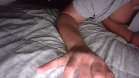 tj526316275 online show from December 8, 7:37 am