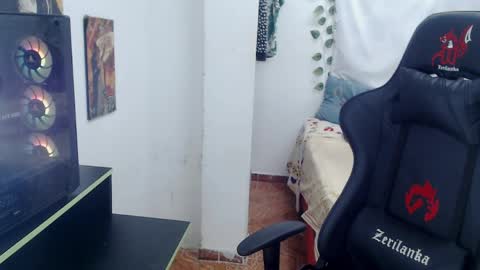 David online show from March 31, 8:05 am