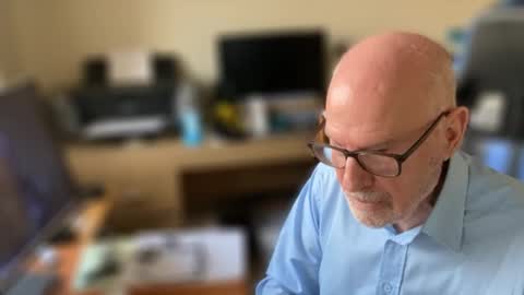 Snapshot of togbear chatting on February 26, 4:35 pm Togbear online show from February 26, 4:35 pm