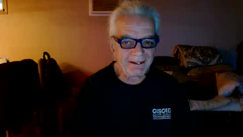 tom112292014 online show from January 4, 12:49 pm