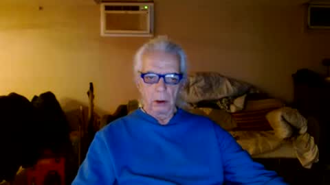 tom112292014 online show from February 2, 12:51 am