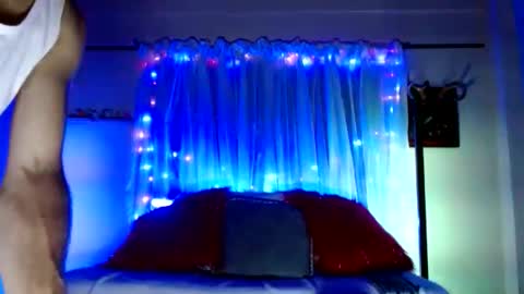 tomas gerauld. make me happy with 10000 tokens online show from December 3, 3:18 am