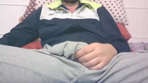 Snapshot of tommaso9046 chatting on January 5, 4:16 pm tommaso9046 online show from January 5, 4:16 pm