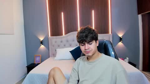 Tommy  online show from December 16, 3:24 am