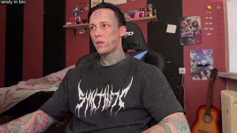 Tommy and Katana online show from December 31, 6:48 am