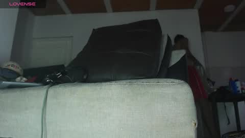   Thomas    online show from January 15, 10:23 pm