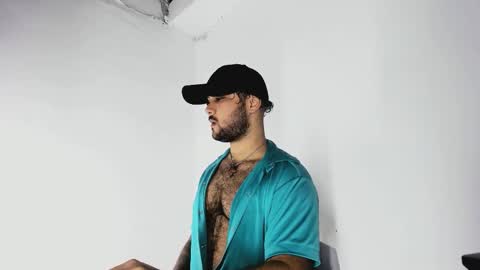 tommy_sccott online show from October 24, 12:45 am