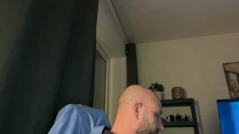 Thomas Fit online show from January 18, 5:59 pm