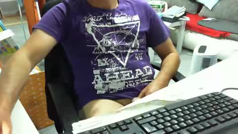 Tom online show from October 2, 6:12 pm