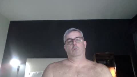 Snapshot of travelingman53 chatting on March 6, 1:48 am Travelingman53 online show from March 6, 1:48 am