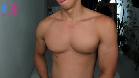 Snapshot of travis_bakerr chatting on February 25, 7:47 pm travis bakerr online show from February 25, 7:47 pm