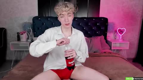 TrevorBenson online show from November 23, 5:57 pm