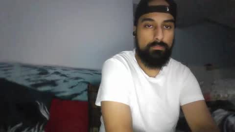 Snapshot of treygillz chatting on January 2, 7:01 am TRY GLL online show from January 2, 7:01 am