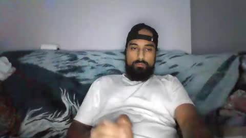Snapshot of treygillz chatting on January 20, 6:10 am TRY GLL online show from January 20, 6:10 am
