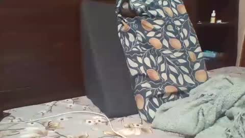 Raaz keeps ur Raaz online show from October 17, 6:56 pm